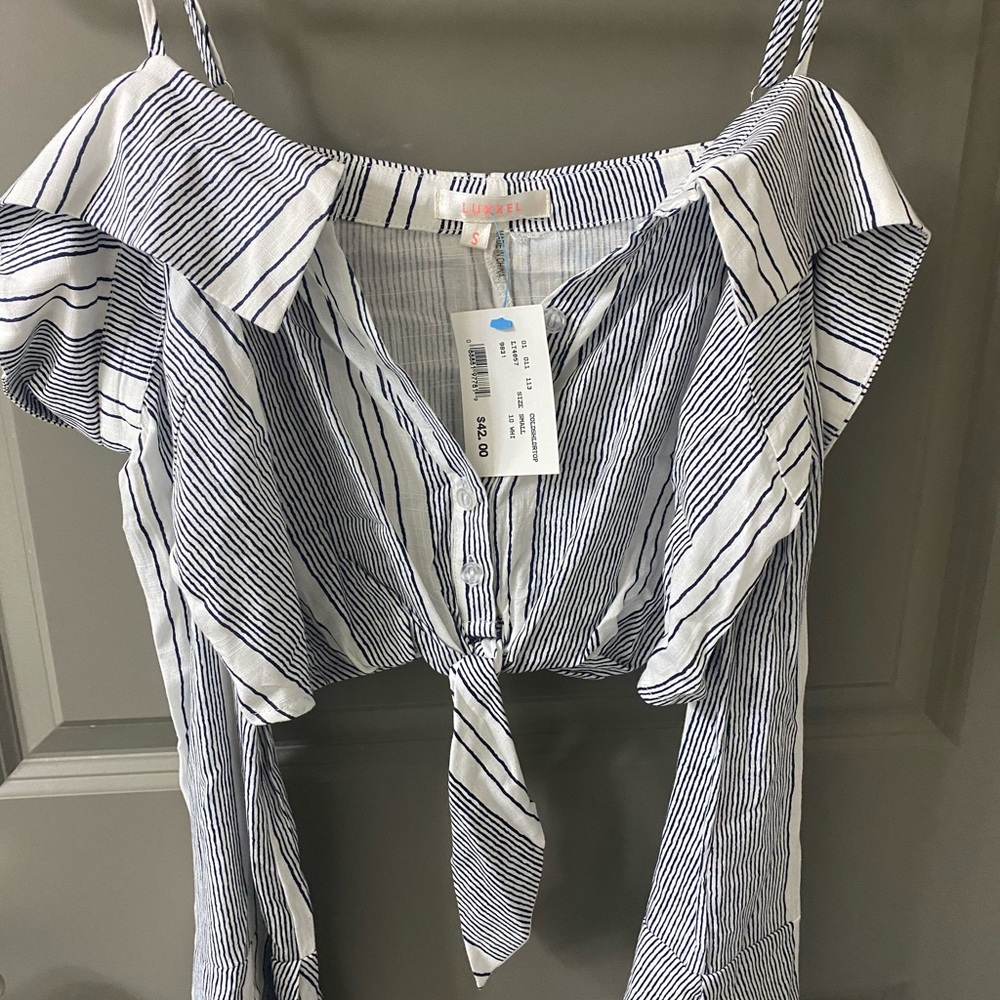 Luxxel crop top